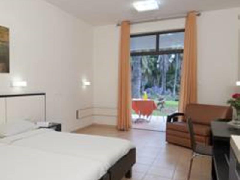 Hi - Karei Deshe Hostel Khirbet Minim Exterior photo