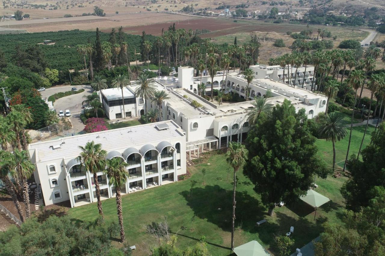 Hi - Karei Deshe Hostel Khirbet Minim Exterior photo